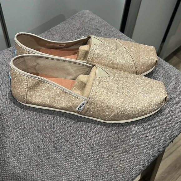TOMS Women's Sparkling Beige Flats Toms Alpargata Gold Metallic shoes size W 7.5 - Picture 2 of 4